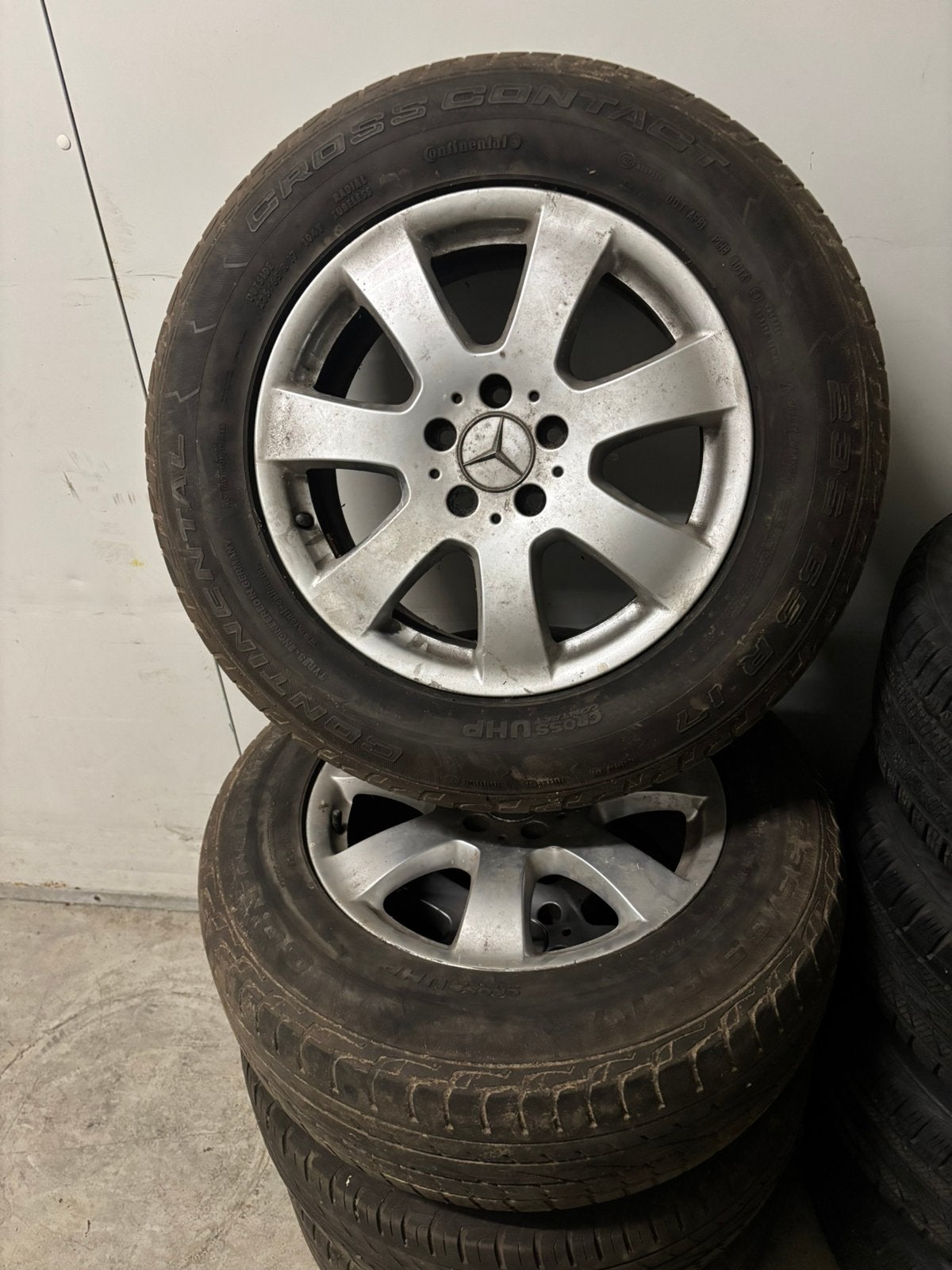 Mercedes set ML velgen W164 W163 235/65R17, Ophalen, Voor