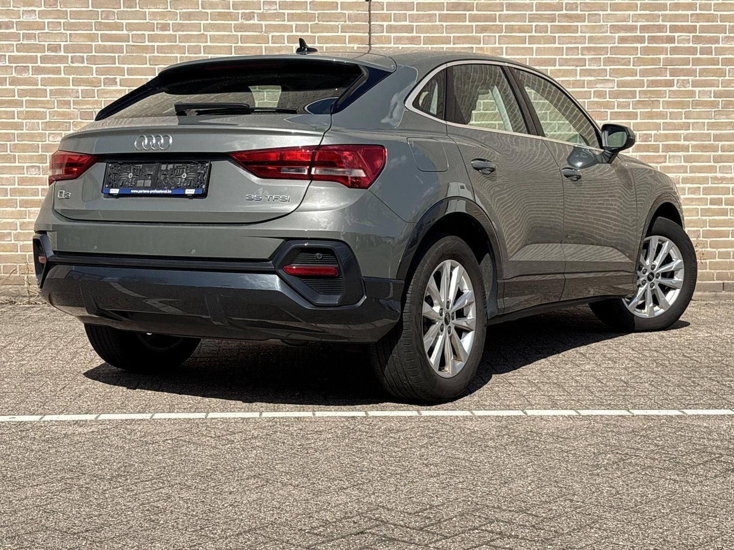 Audi Q3 Sportback 35 TFSI Business Edition | € 15.400,- NETT, Autos, Argent ou Gris, Achat, Entreprise, 149 g/km