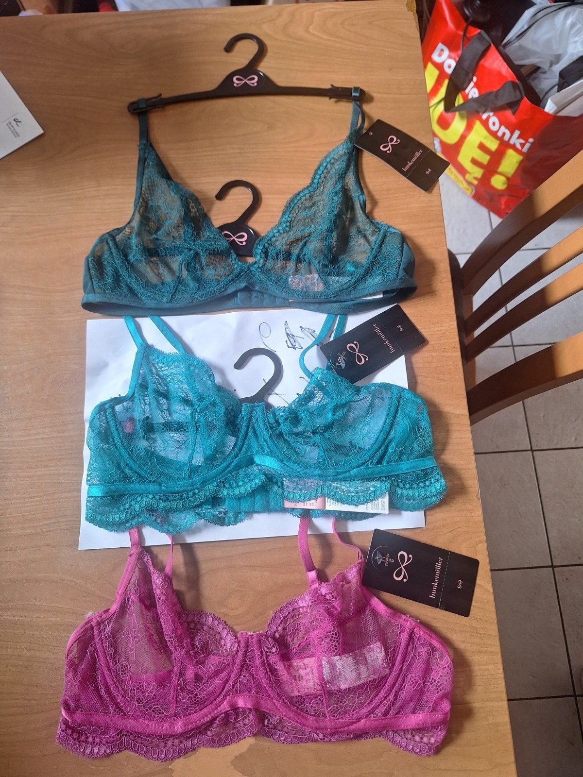 hunkenmöller, bh's eur 75B, fra 90B, Vêtements | Femmes, Sous-vêtements & Lingerie, Hunkemöller, Enlèvement ou Envoi, Vert, Soutien-gorge