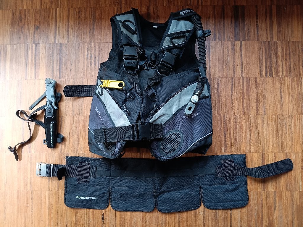 Duikmatriaal Mares en Scubapro, Sports nautiques & Bateaux, Plongée, Enlèvement ou Envoi, Utilisé, Gilet de stabilisation