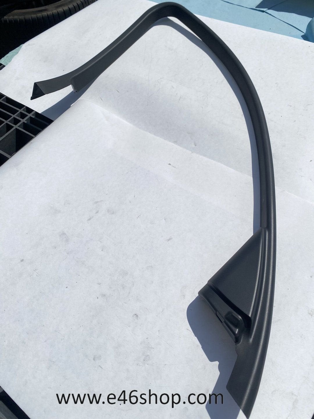 RAAM AFDEKKING LINKER VOORDEUR BMW E90 E91 NIEUW OE 51337120, -, -, Nieuw, Ophalen of Verzenden