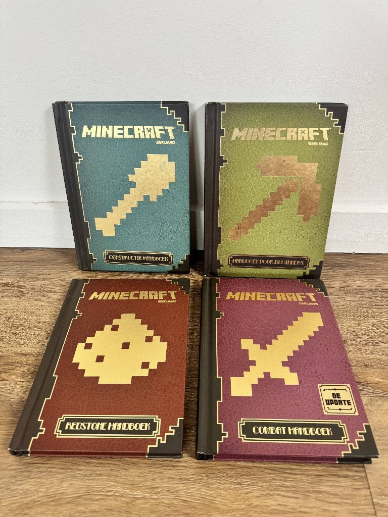 4 boeken Minecraft, Boeken, Ophalen of Verzenden, Zo goed als nieuw