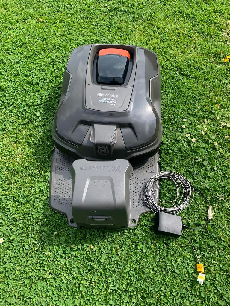 Husqvarna 315x tondeuse robot, Ophalen of Verzenden, Zo goed als nieuw