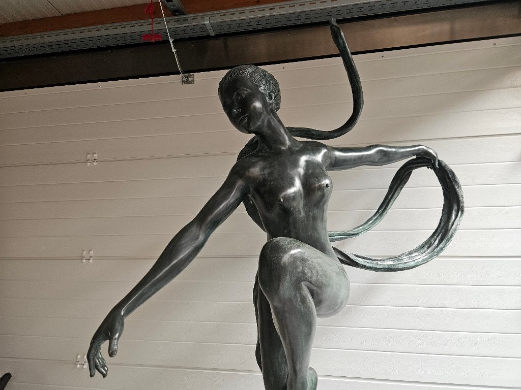 BRONZEN SENSUEEL DANSENDE NAAKTE DAME, 2,35 M H TOPBRONS!!!, Ophalen of Verzenden, Nieuw, Overige materialen, Mensenbeeld