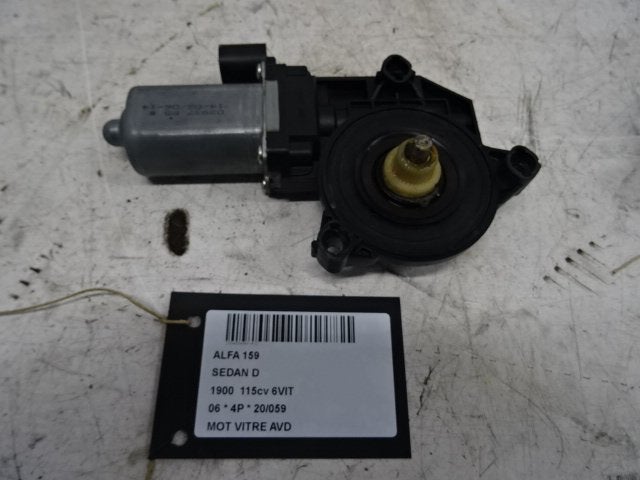 MOTOR RAAMMECHANIEK RECHTS VOOR 159 (939AX) (D2935P8), Gebruikt, Voor, Alfa Romeo