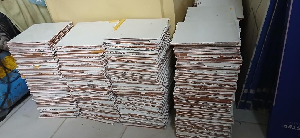 Witte wandtegels, 200 x 200 x 7 mm, gebruikt, Ophalen, Gebruikt, Steen of Klei, Overige typen