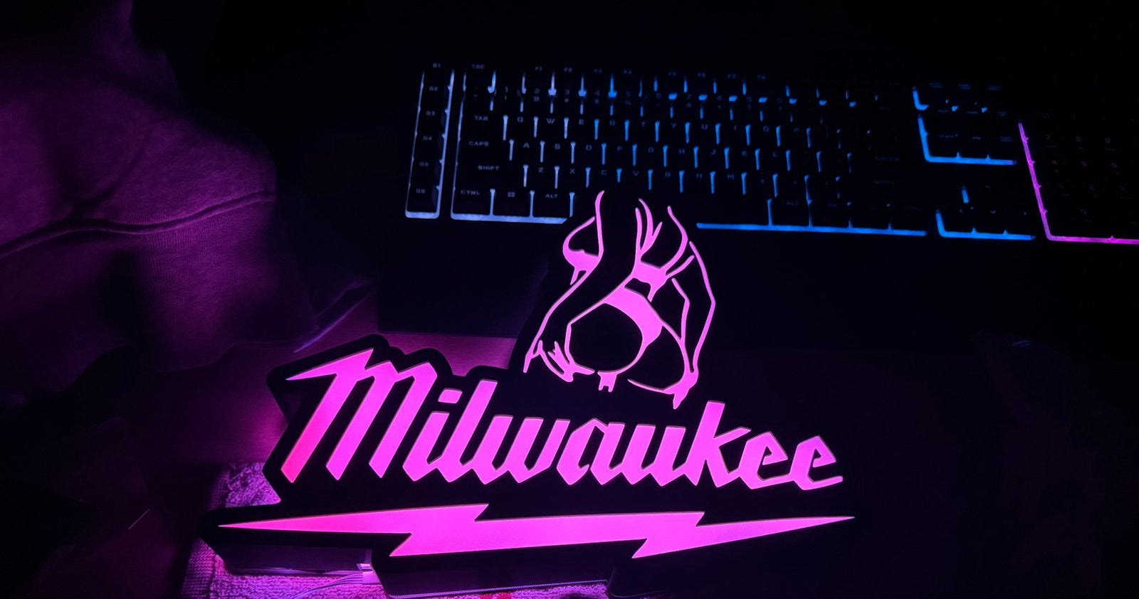 Publicité LED RGB Milwaukee avec télécommande., Envoi, Neuf, Table lumineuse ou lampe (néon)