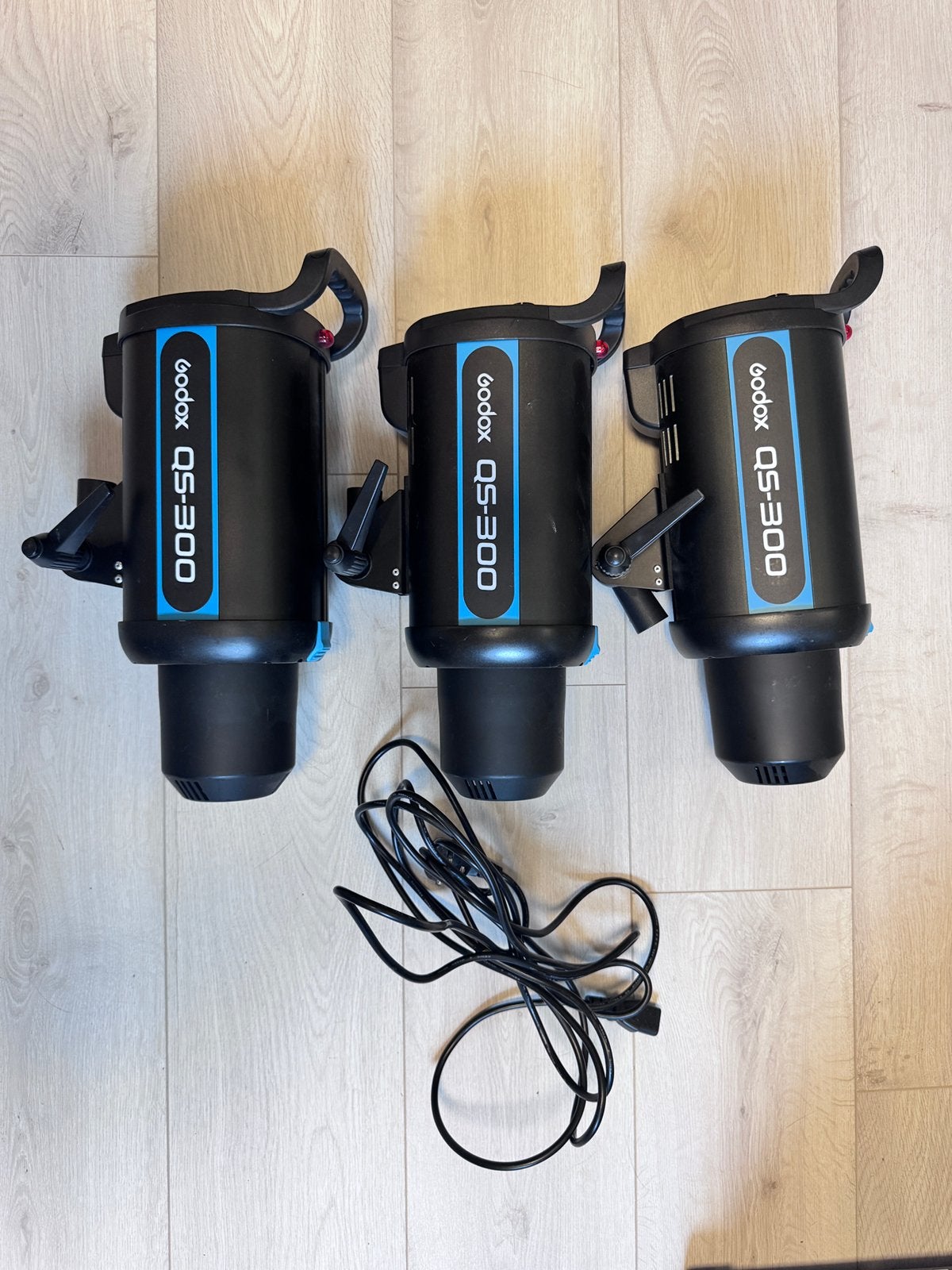 Studioflitser Godox QS-300  (300 Ws) set van 3, TV, Hi-fi & Vidéo, Enlèvement, Comme neuf, Godox, Flash de studio