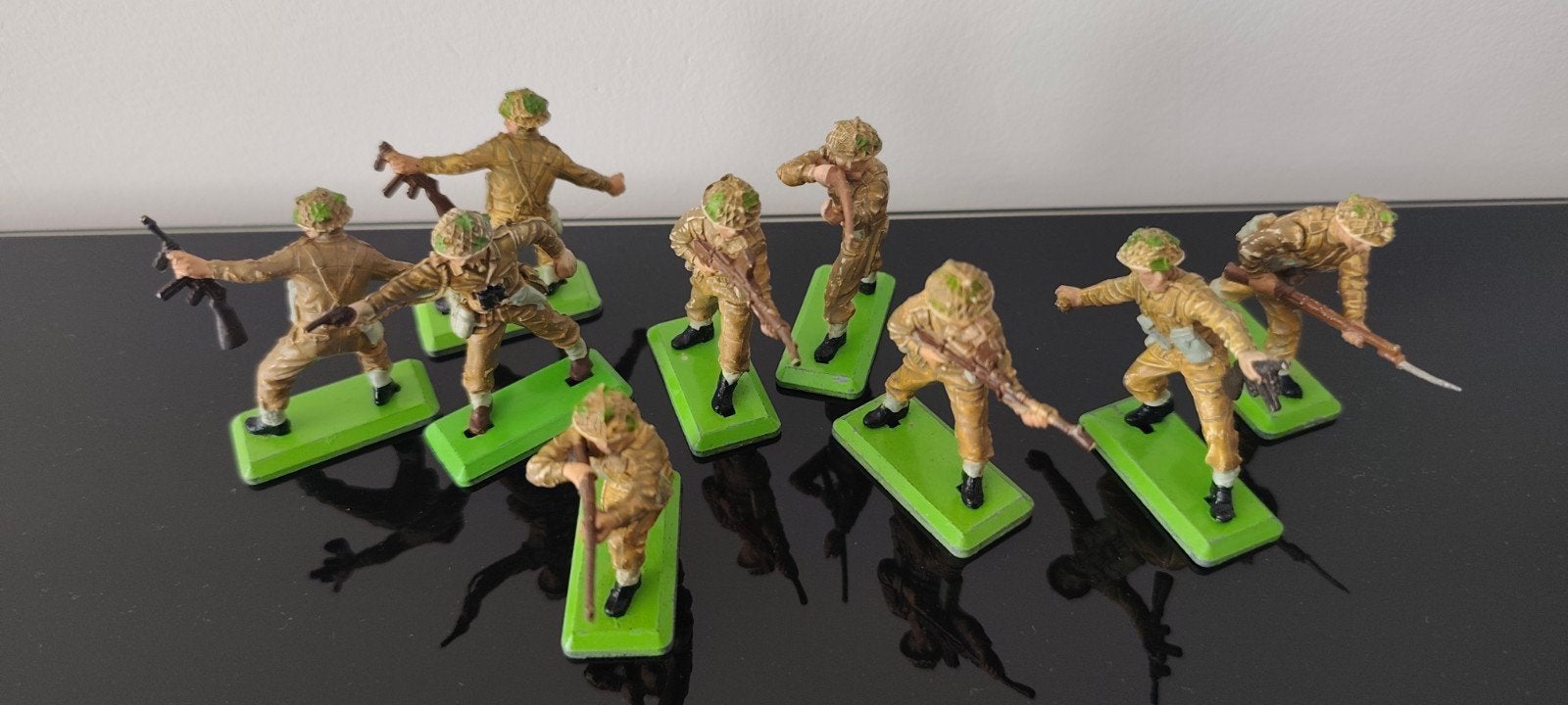Lot de figurines Britains LTD n2, Enlèvement