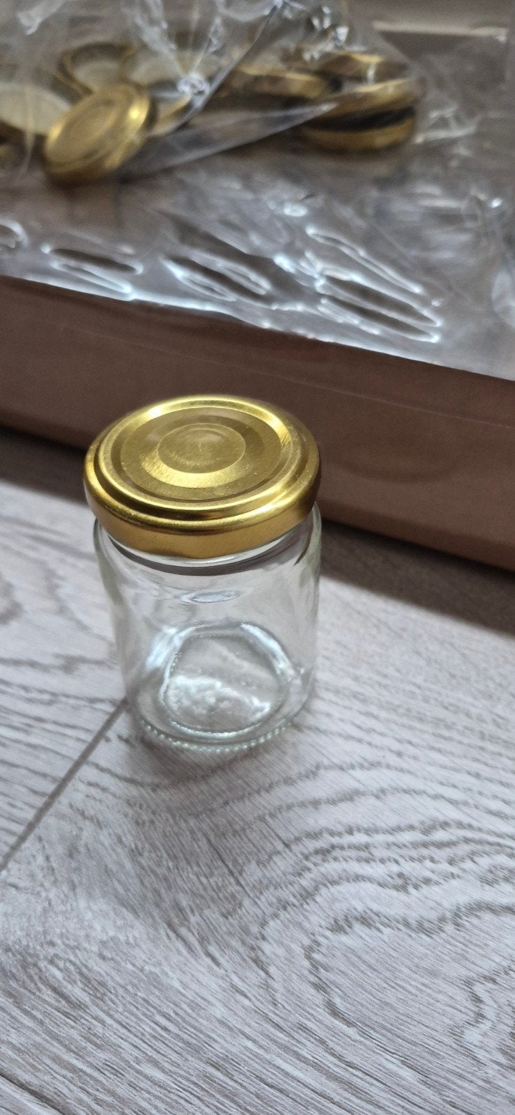 kleine glazen potjes met deksel, Ophalen, Met deksel