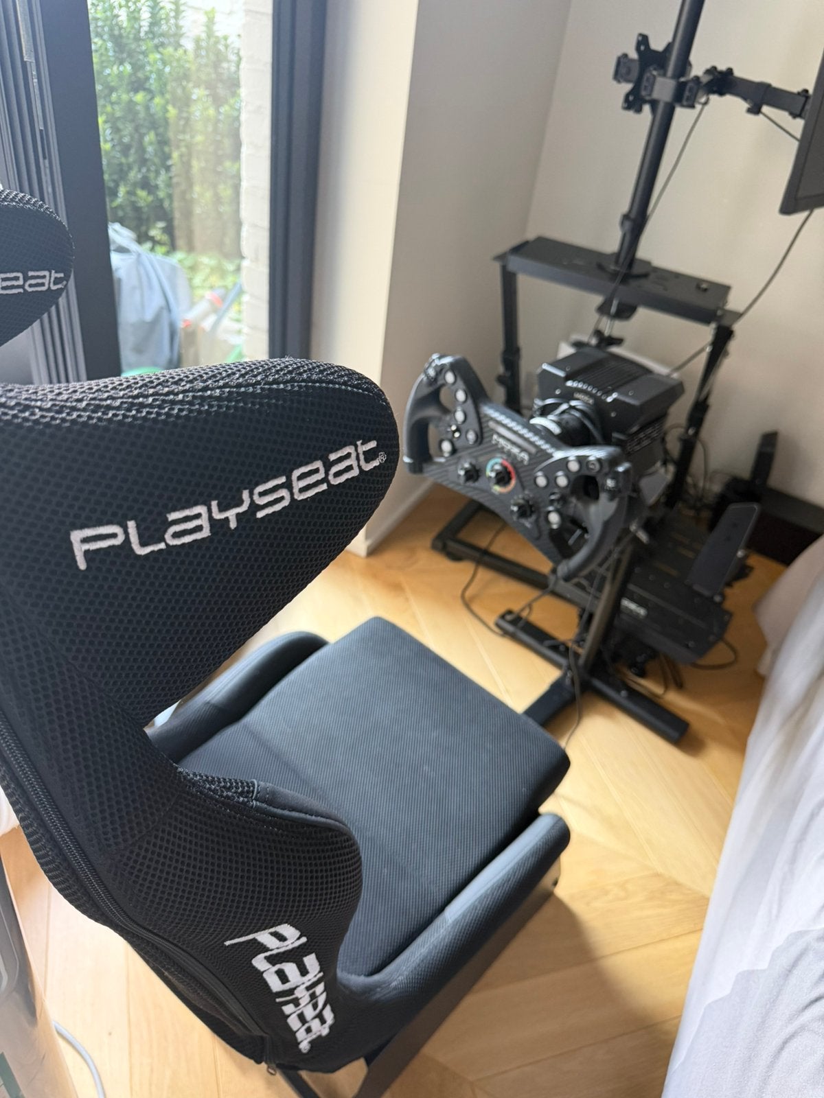 Sim set: Moza R9 V3 + PlaySeat Evolution PRO, Ophalen, Zo goed als nieuw