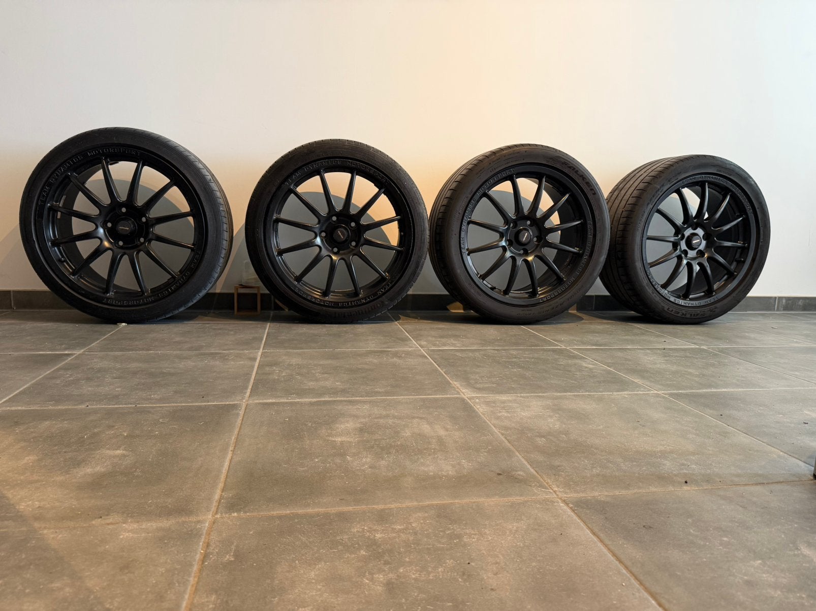set van 4 Breyton lichtmetalen velgen in 18 inch met banden, Enlèvement, 18 pouces, Jante(s)