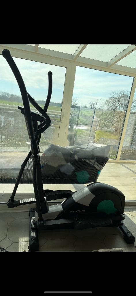 Crosstrainer Focus Fitness Fox 3, Ophalen, Zo goed als nieuw, Buik, Crosstrainer