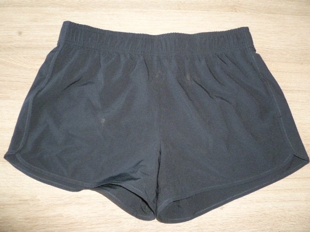 Zwarte sport short. Small-medium, Kleding | Dames, Sportkleding, Ophalen of Verzenden