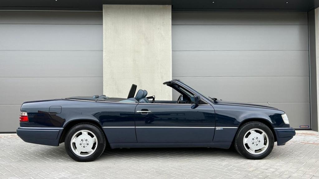 Mercedes 220 Ce Cabrio Sportline, Auto's, 2196 cc, Overige modellen, Cabriolet, Blauw