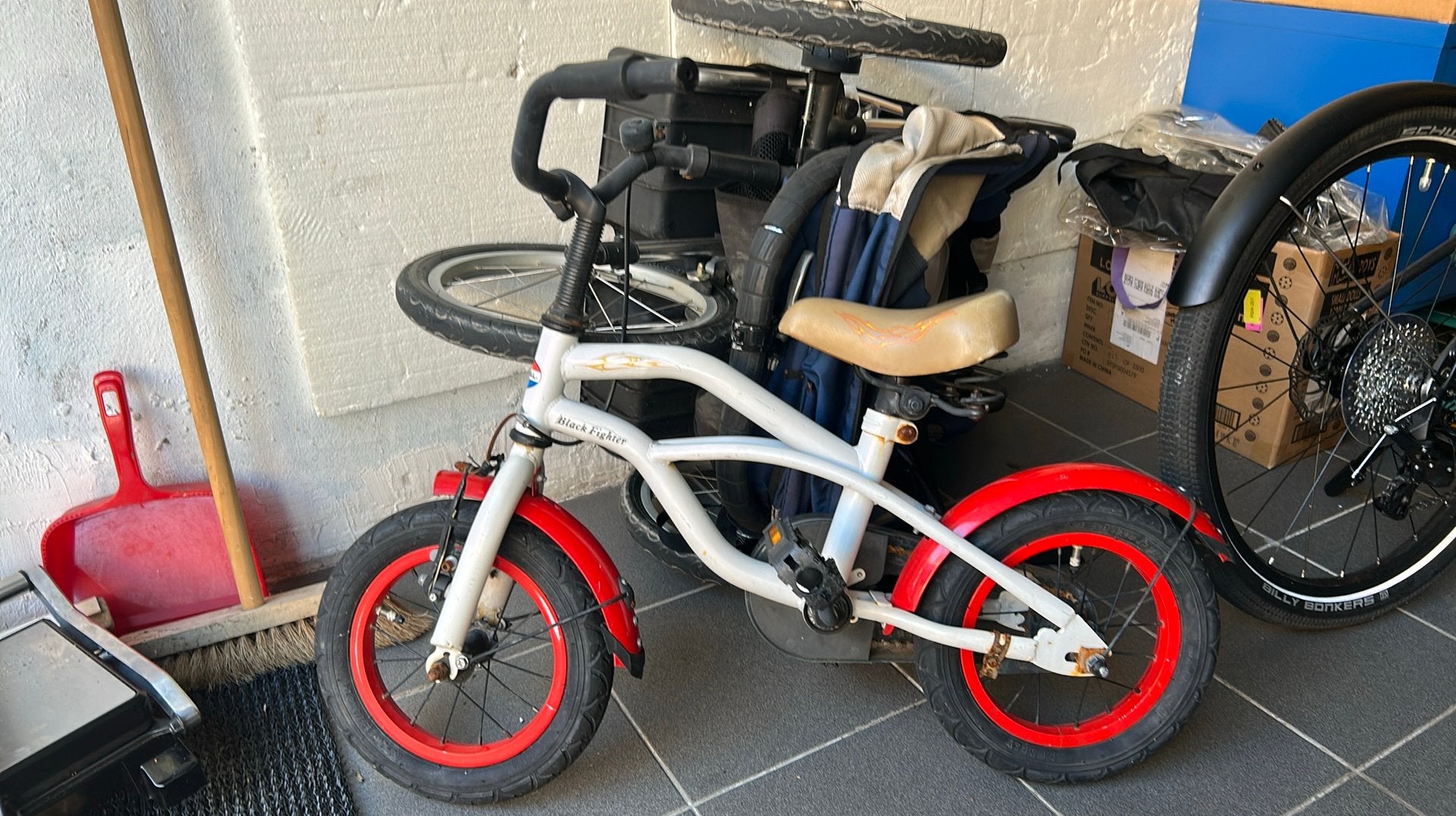 Kinderfietsje - eerste fietsje, Fietsen en Brommers, Ophalen, Gebruikt, Terugtraprem, Minder dan 16 inch