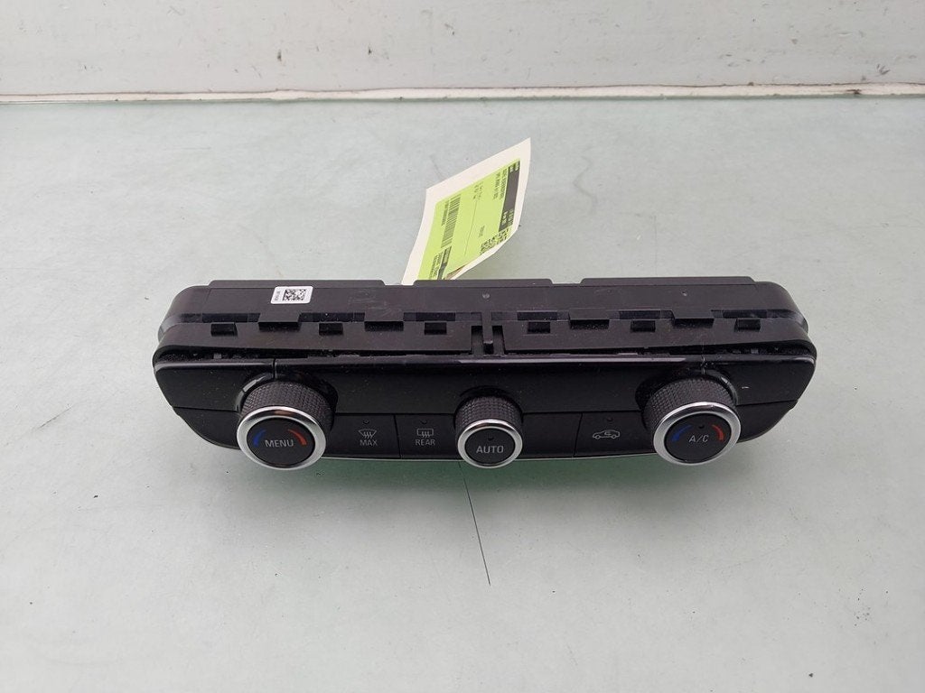 PANNEAU DE COMMANDE CHAUFFAGE CLIMATISATION (|9831888480|), Utilisé, Opel
