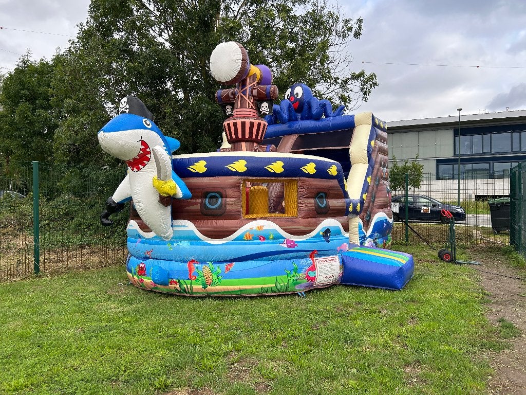 Springkasteel Piratenboot te koop, Ophalen, Gebruikt