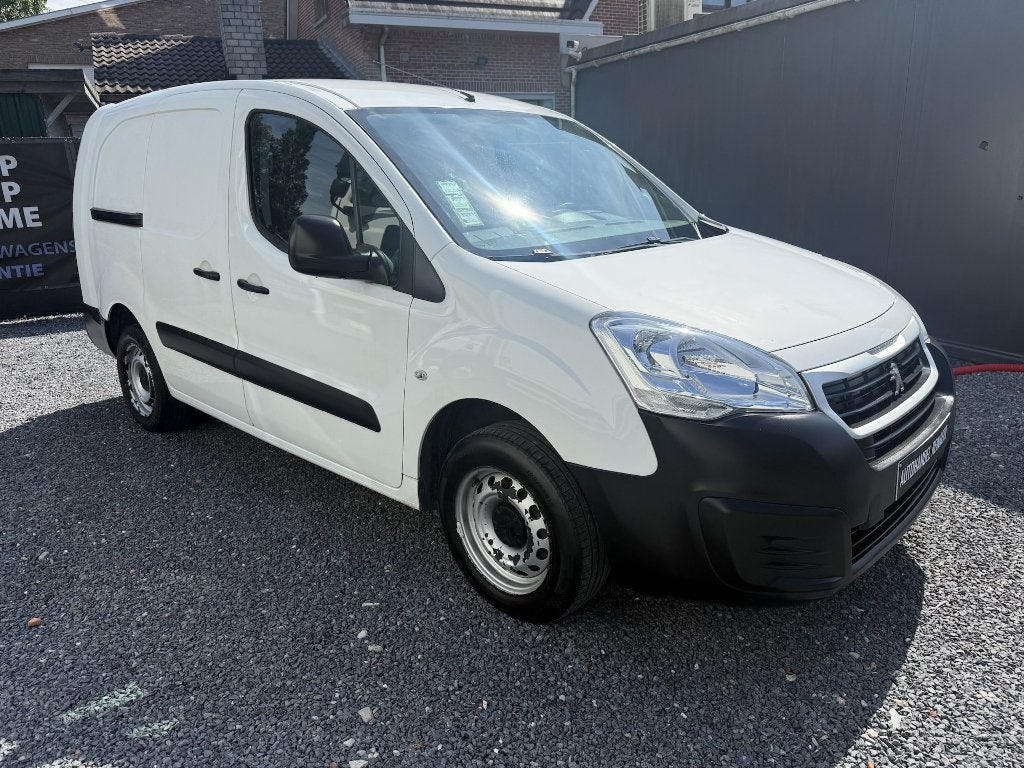 Peugeot Partner 1.6HDi, 2017,114.000km, AC, Pdc, 3PL, L2H1 +, Auto's, Bestelwagens en Lichte vracht, Euro 6, Bedrijf, Diesel, Onderhoudsboekje