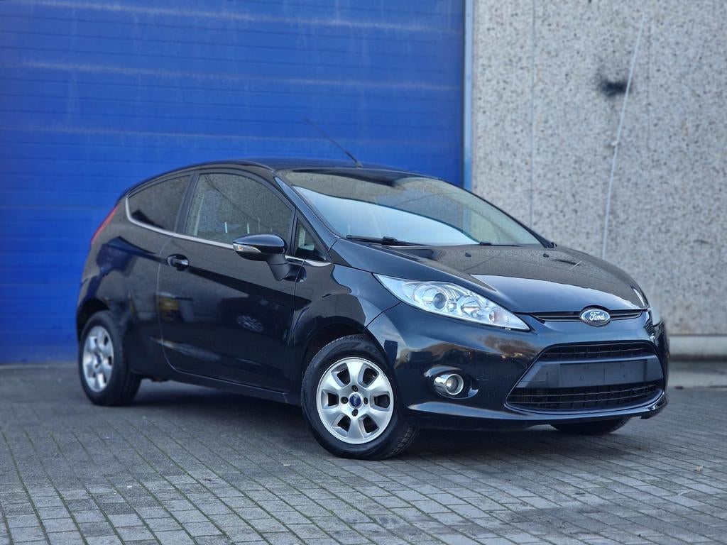Ford fiesta/titanium/Airco/Garantie, Auto's, Bedrijf, Diesel, USB, Te koop