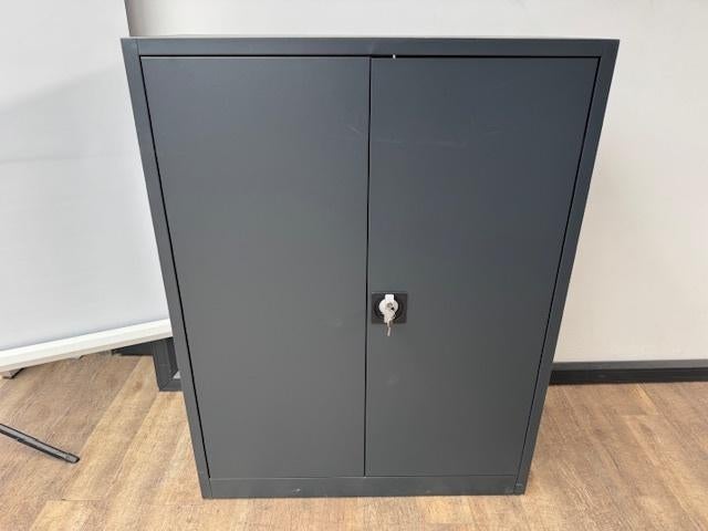 Draaideurkast antraciet 121 x 93 x 42, Ophalen