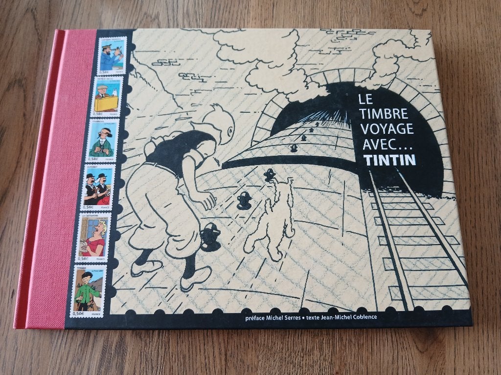 Livre "le timbre voyage avec Tintin", Enlèvement, Neuf, Hergé.