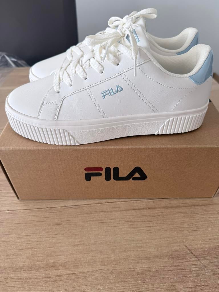 Sneakers Fila. Nieuw, Enlèvement, Neuf, Sneakers et Baskets