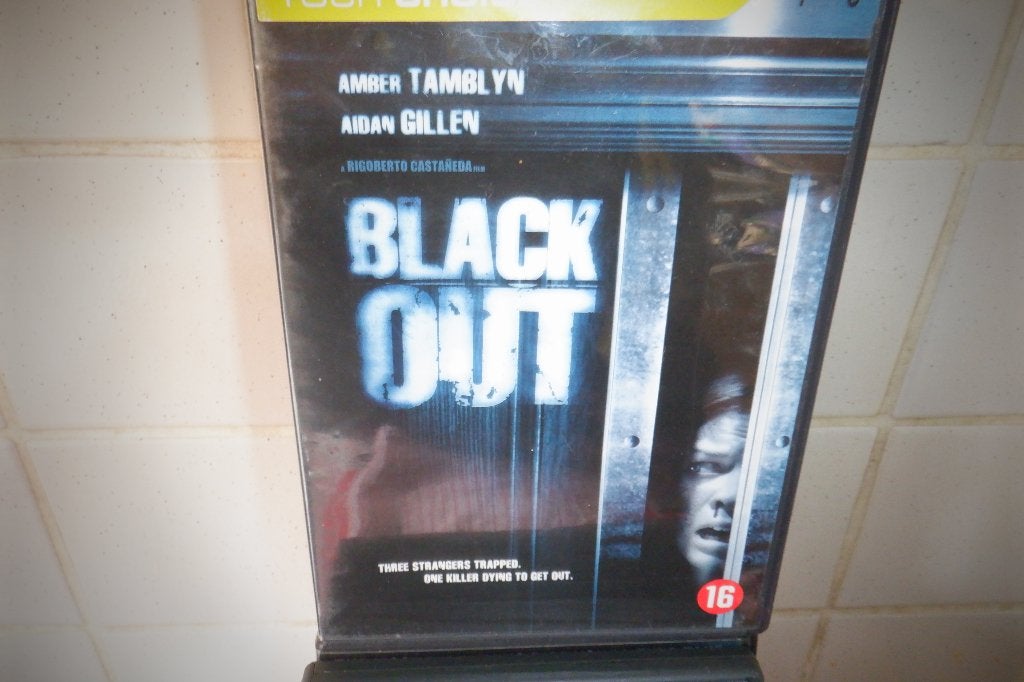 DVD Black Out., Cd's en Dvd's, Dvd's | Horror, Vanaf 16 jaar, Verzenden, Zo goed als nieuw, Gore