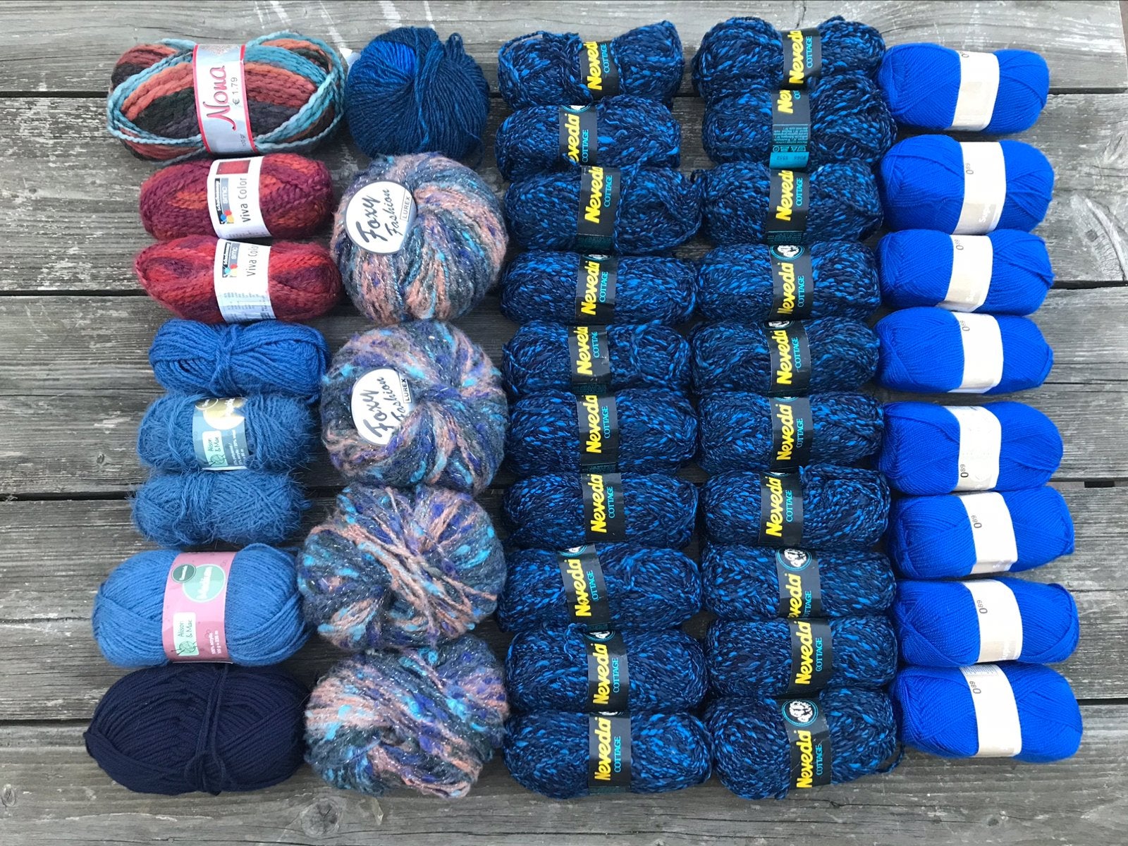 Breiwol Blauw en Bruin (2300g / 40 bollen) alles voor 15€, Hobby & Loisirs créatifs, Tricot & Crochet, Enlèvement ou Envoi, Neuf