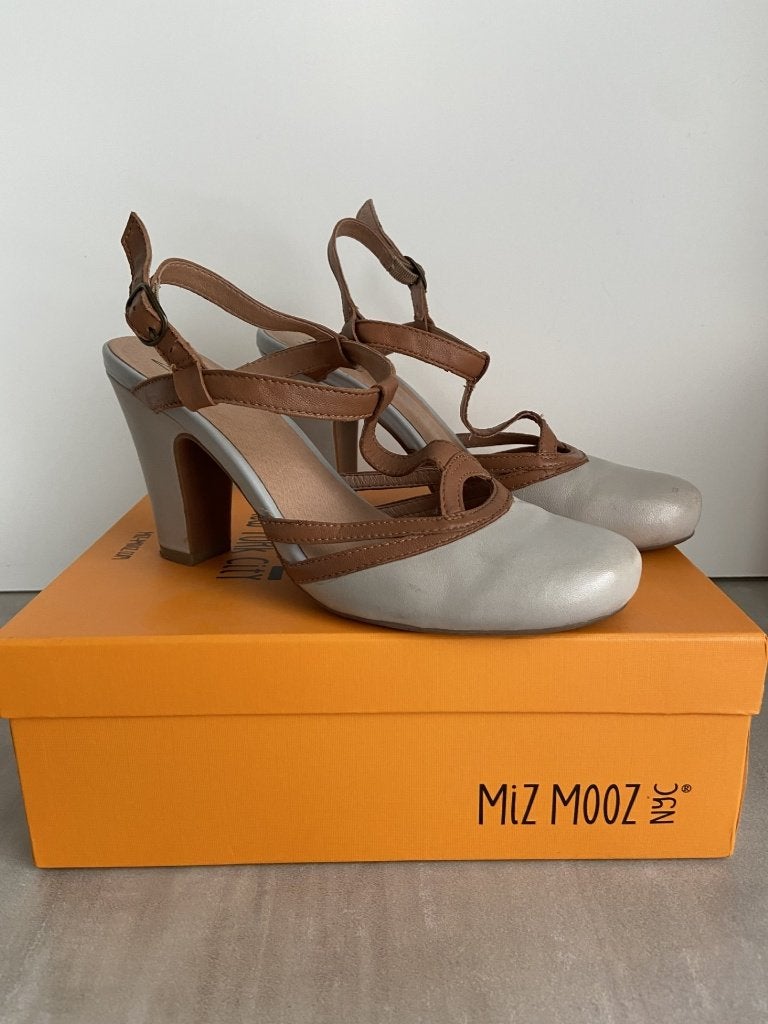 Miz Mooz maat 39, Ophalen, Pumps, Grijs, Gedragen