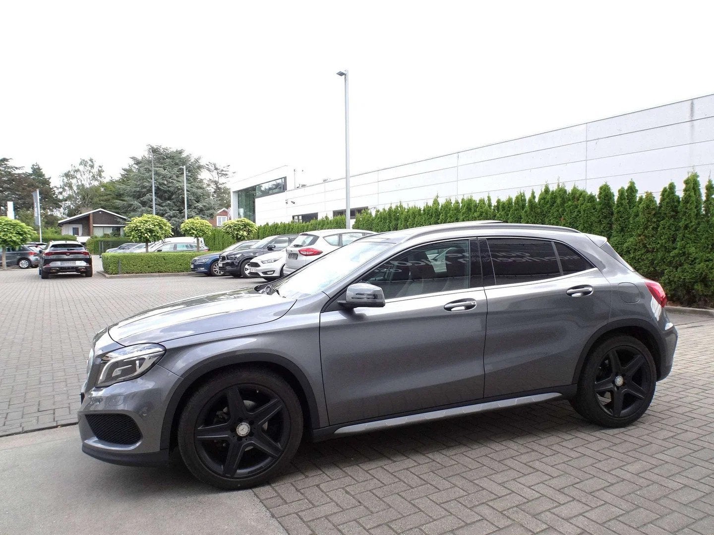 Mercedes-Benz GLA 180 AMG PANODAK,NAVI,XENON/LEDAUTOMAAT,PDC, Autos, Mercedes-Benz, Argent ou Gris, Achat, Entreprise, 5 portes