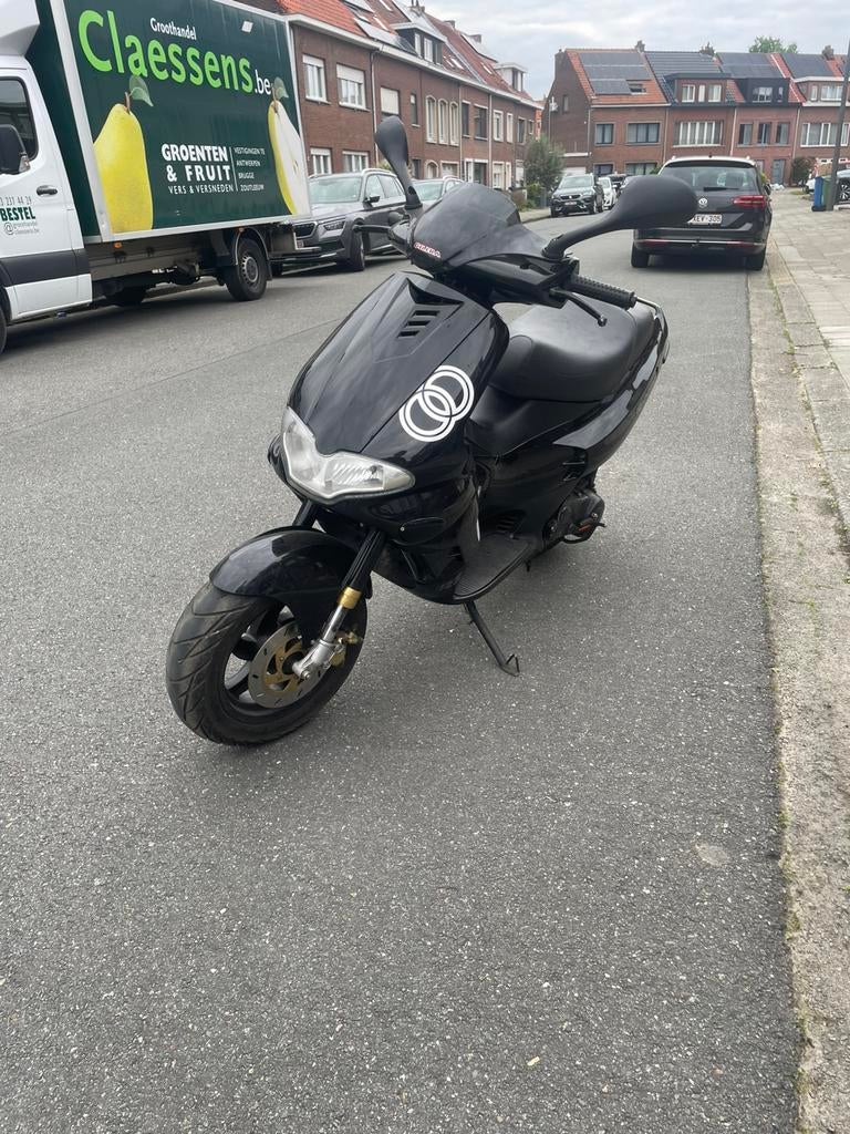gilera runner 70cc, Fietsen en Brommers, Scooters | Yamaha, Ophalen, Zo goed als nieuw