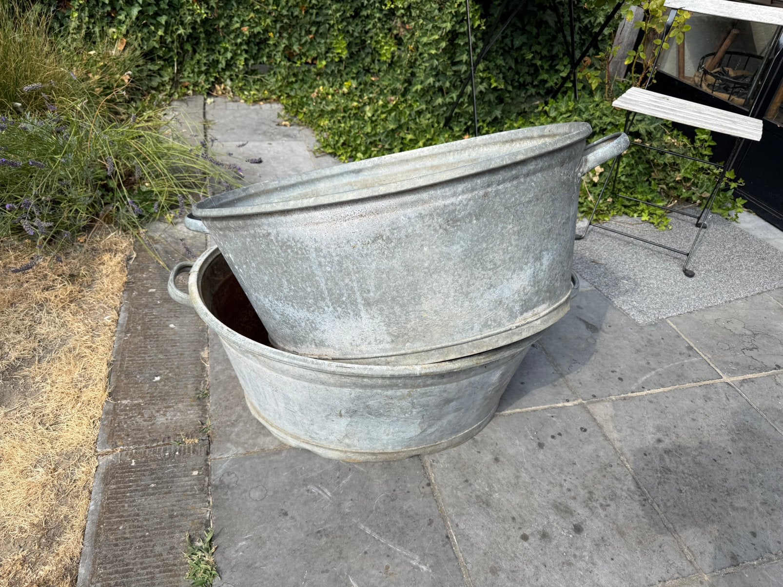 Zinken tuil (2 stuks) antiek, Tuin en Terras, Ophalen, Gebruikt, Metaal, Balkon
