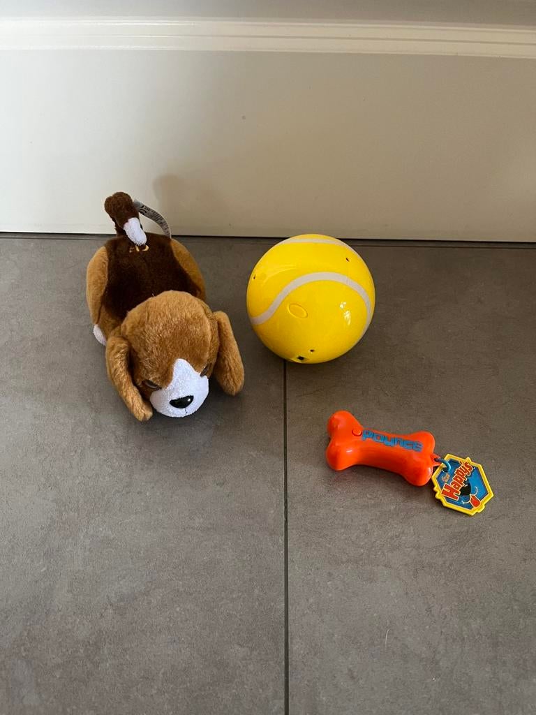 Interactief Happys hondje +accessoires (werkt op batterijen), Kinderen en Baby's, Speelgoed | Babyspeelgoed, Zo goed als nieuw