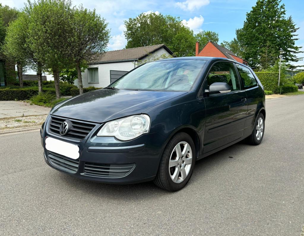 VW Polo United 1.2 essence / 105000km / Airco / CT ok, Argent ou Gris, Achat, Boîte manuelle, Entretenue par le concessionnaire
