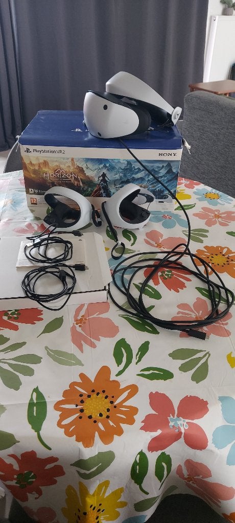Sony PlayStation VR2 – compleet met 2 Sense controllers, Sans fil, PlayStation 5, Enlèvement, Utilisé
