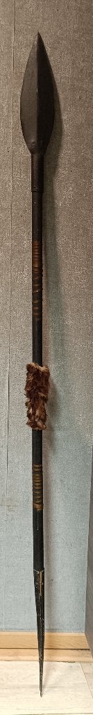 Lot Afrikaanse metalen speer en drie speerpunten te koop, Afrique, Enlèvement, 176 cm, Métal