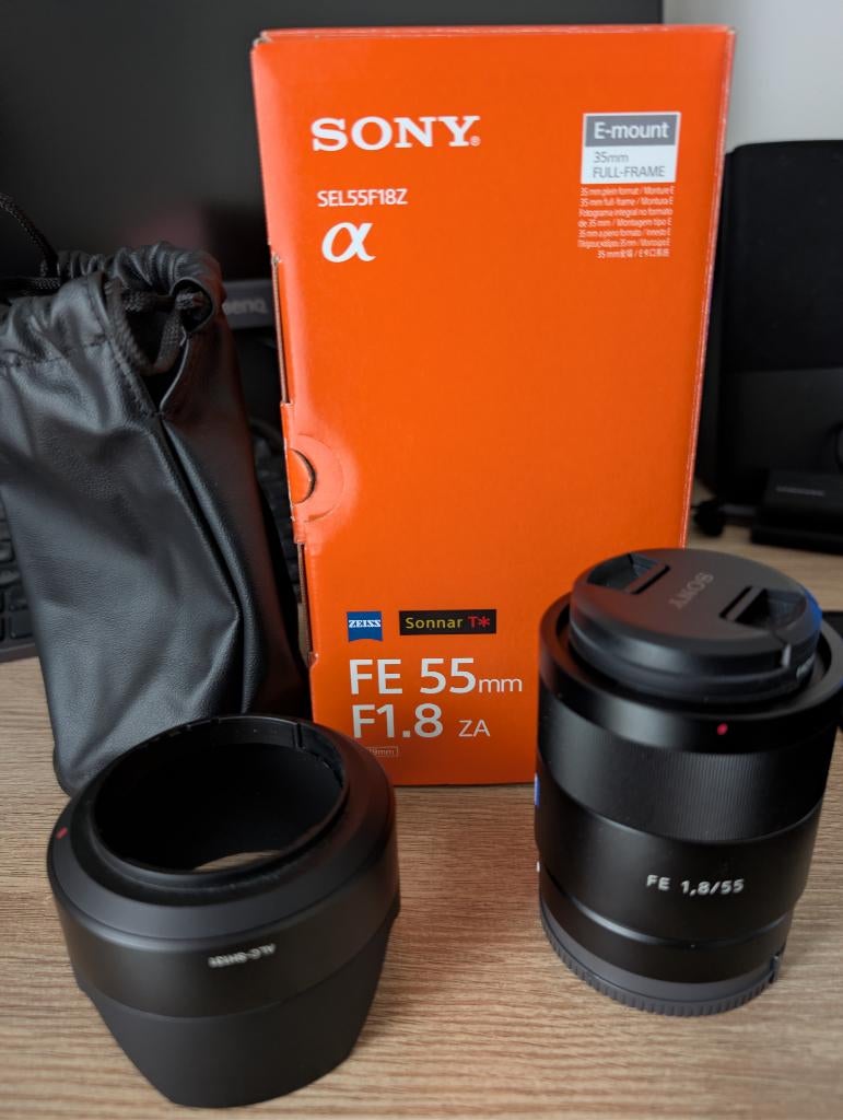 Sony 55mm 1.8 Zeiss, Audio, Tv en Foto, Ophalen, Zo goed als nieuw, Standaardlens