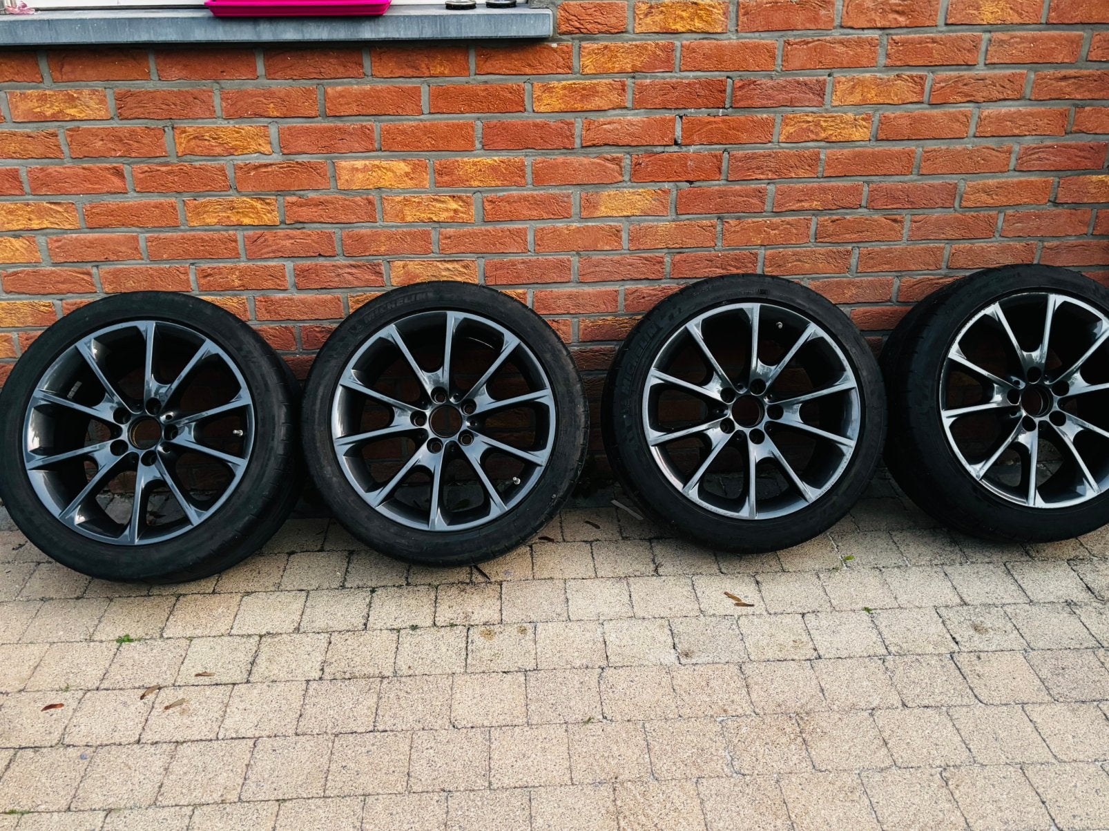 Jante bmw 18, Enlèvement, Pneu(s)