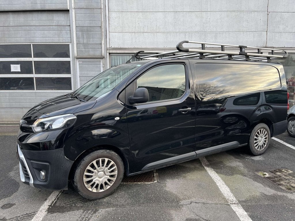 Toyota ProAce Proace 2.0 D-4D Medium Comfort (LX) S/S (EU6.3, Autos, Camionnettes & Utilitaires, Achat, Euro 6, 3 places, Boîte manuelle