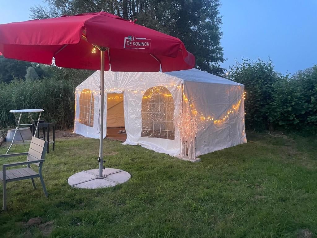 Eerst is eerst, Caravans en Kamperen, Ophalen