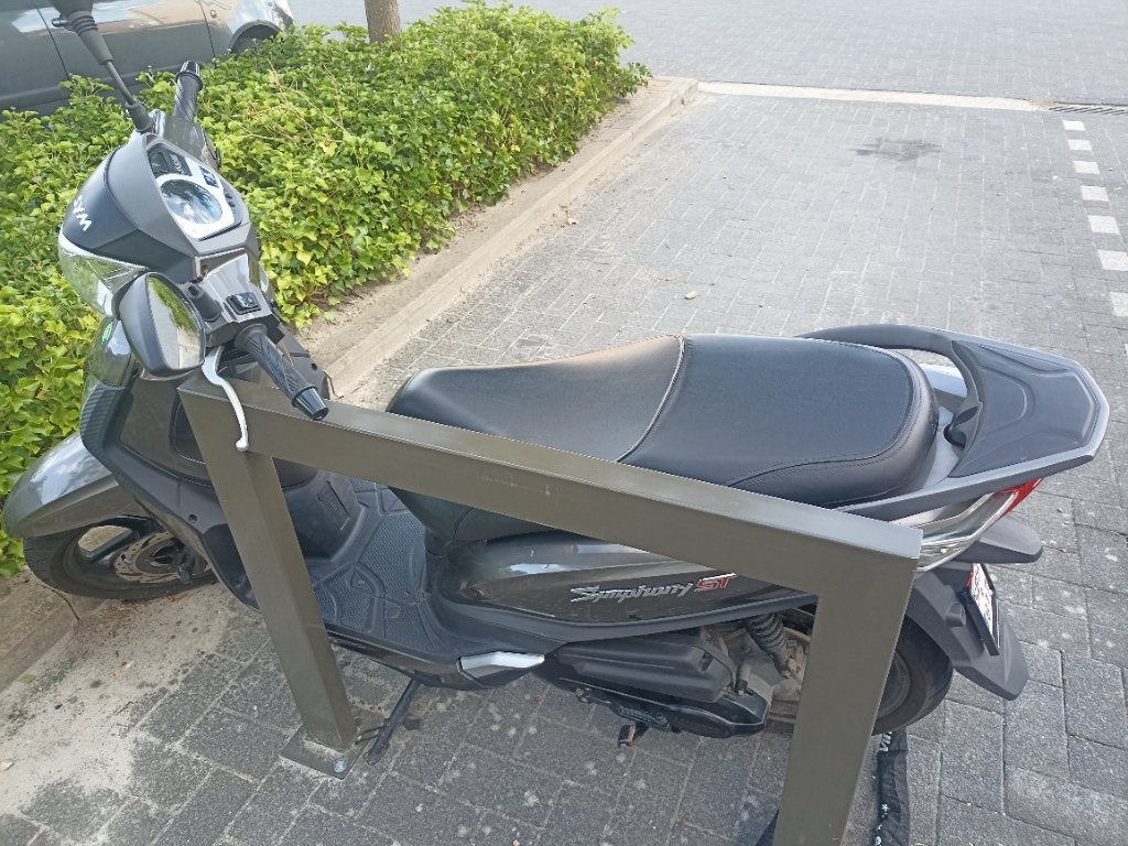 Sym symphony st50 B klasse slechts 5200 km, Fietsen en Brommers, Scooters | SYM, Ophalen, Gebruikt, Overige modellen, Klasse B (45 km/u)