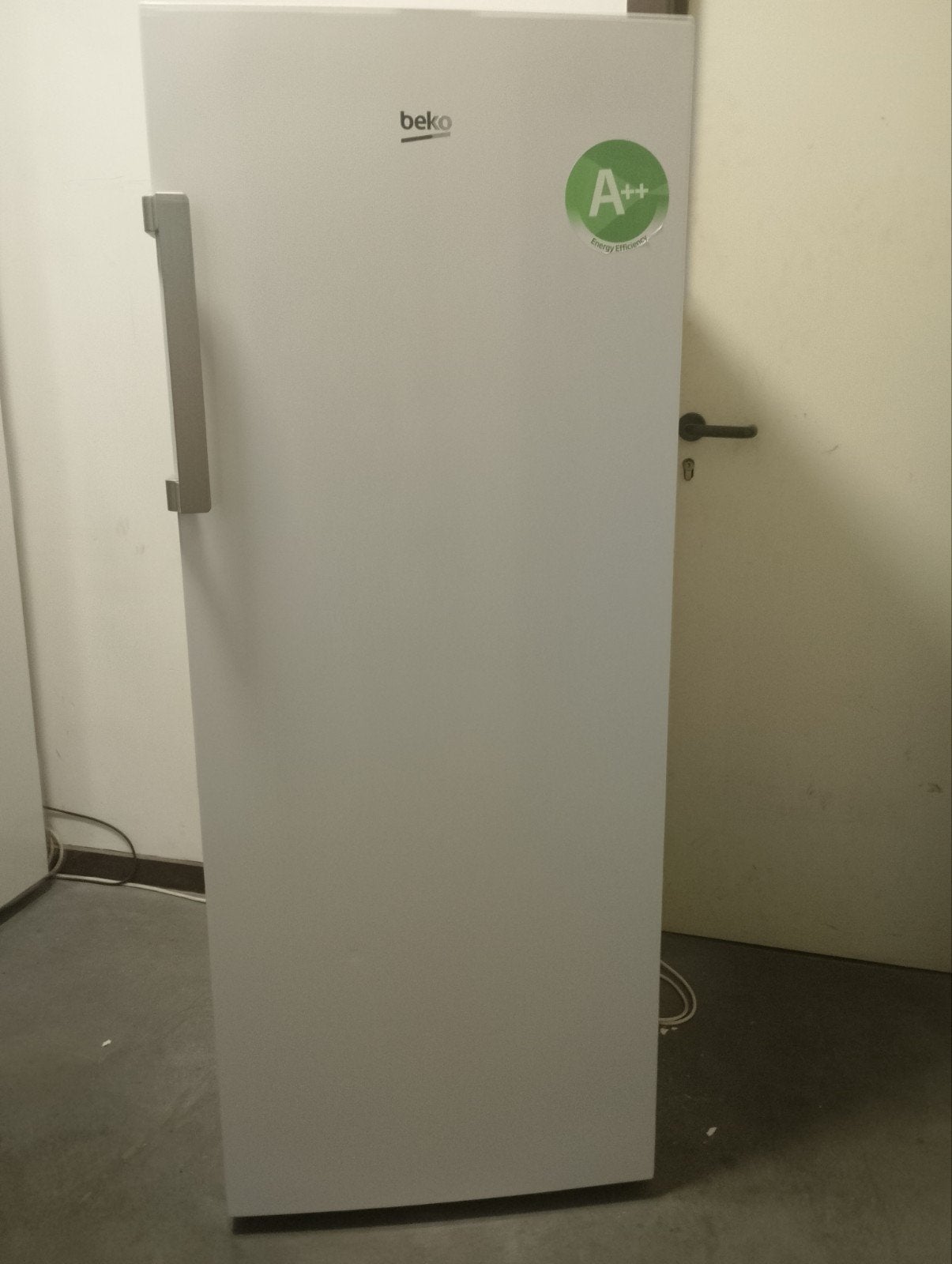 BEKO koelkast A++, Elektronische apparatuur, Koelkasten en IJskasten, Ophalen, Zonder vriesvak, 200 liter of meer, Zo goed als nieuw