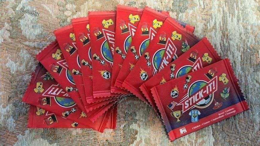 STICK-IT ! Delhaize 2026 plusieurs pochettes fermées ou voir, Verzamelen, Supermarktacties, Overige supermarkten, Verzenden