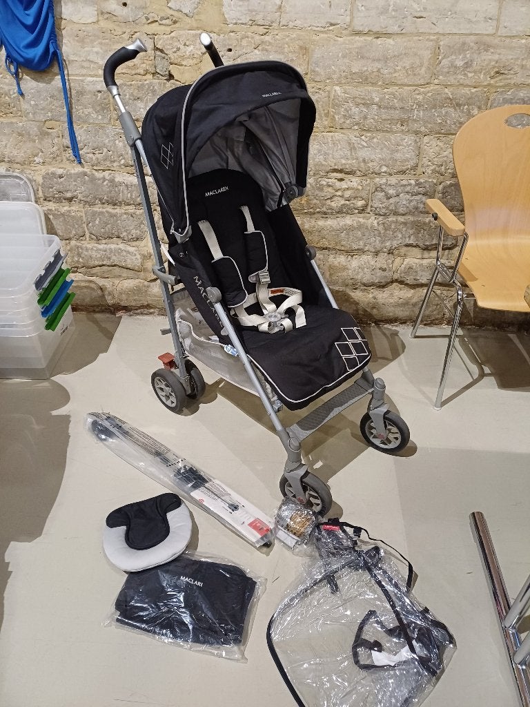 Maclaren buggy XT met 100% nieuwe regenhoes,drankhouder enz., Enlèvement ou Envoi, Comme neuf, Maclaren, Protection de pluie