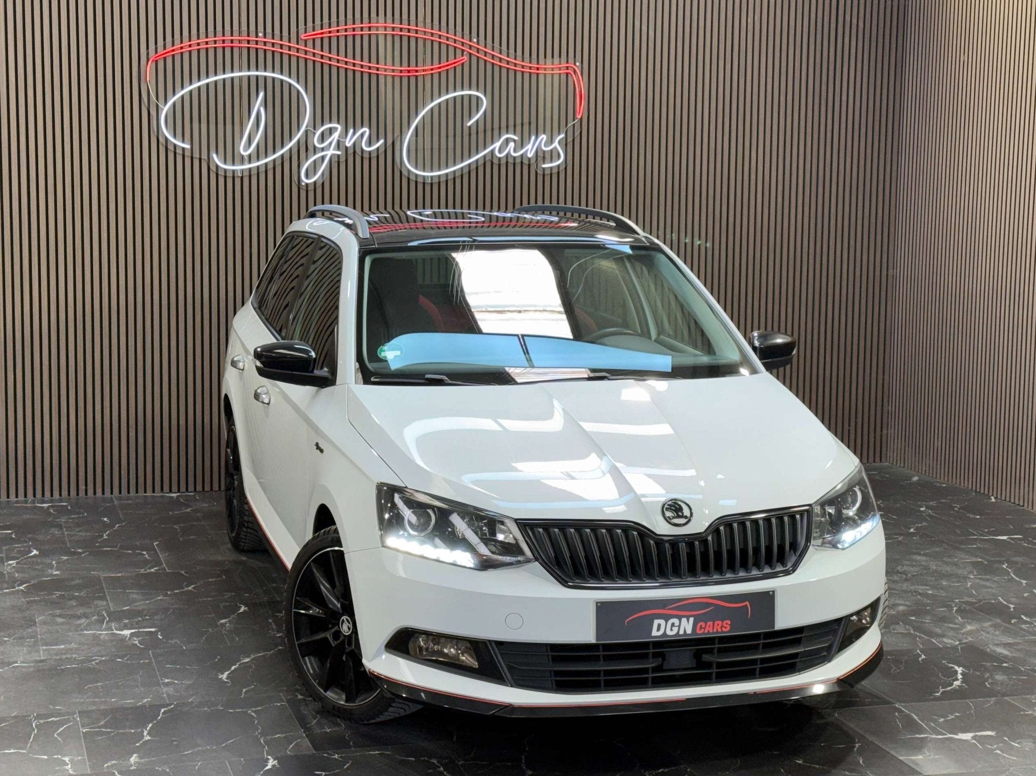 Skoda Fabia Fabia SW 1.0 TSI Monte Carlo (bj 2017), Auto's, Skoda, Voorwielaandrijving, Stof, Gebruikt, Euro 6