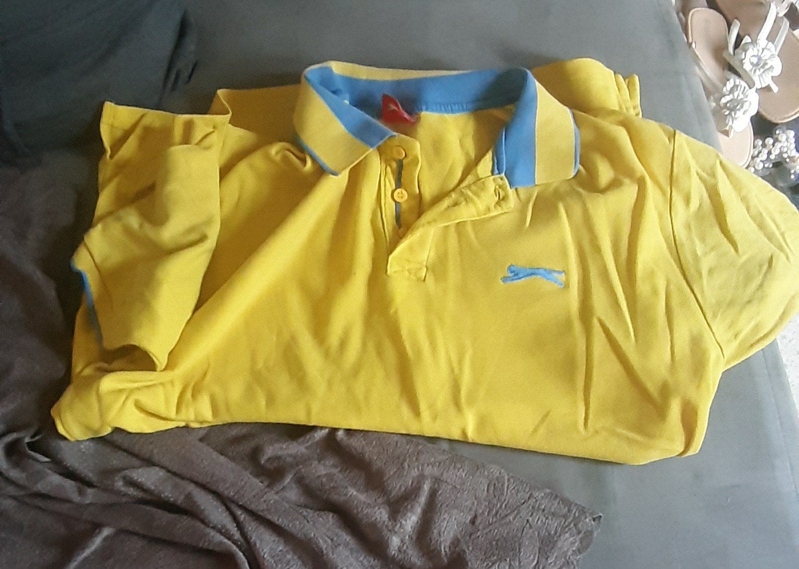 Polo homme 5 €, Enlèvement, Comme neuf, Jaune