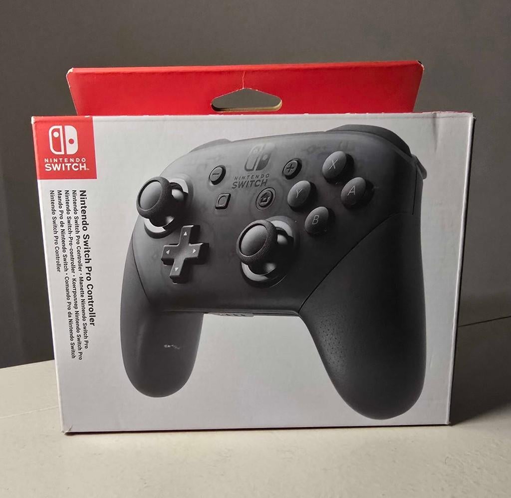 Nintendo Switch Pro Controller (Switch 1 & 2) - Nieuw in box, Games en Spelcomputers, Overige controllers, Nieuw, Ophalen of Verzenden