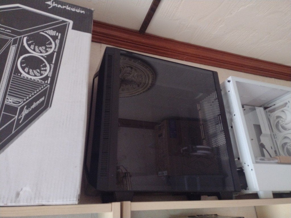 FULL ATX CASES CORSAIR MONTECH NZXT SHARKOON, Ophalen
