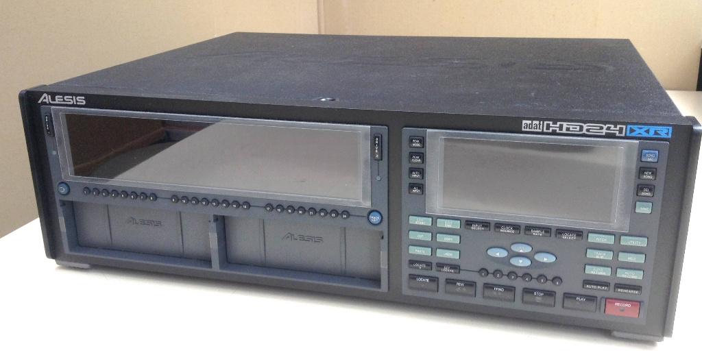 ALESIS, TV, Hi-fi & Vidéo, Appareils professionnels, Enlèvement ou Envoi, Comme neuf, Audio